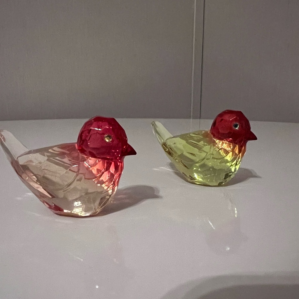 Vintage bird decoration/paper weight